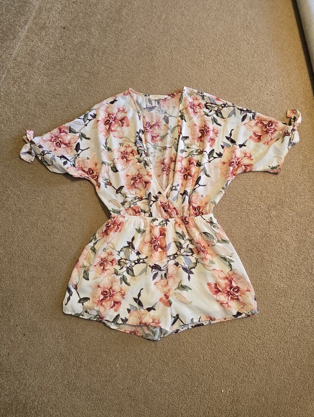 Rokoko Floral V-Neck Short Romper in Cream and Pink